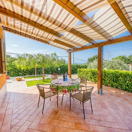 Holiday home Hills House *